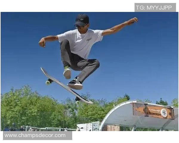 成都滑板队的力量与梦想：探索滑板文化的崛起与发展