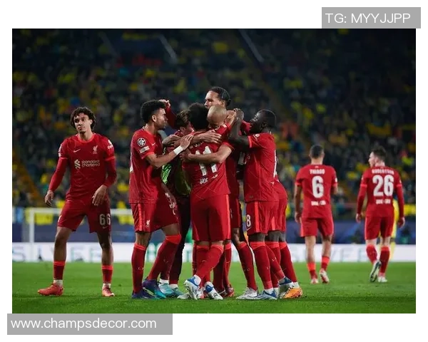 0809赛季曼联与利物浦的经典对决回顾与战术分析 0809赛季曼联与利物浦的经典对决回顾与战术分析