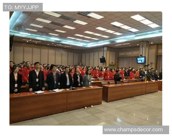 上海申鑫迎战梅县铁，争夺关键三分全力以赴展现球队实力与斗志